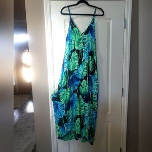 Tropical Leaf Print Maxi Dress